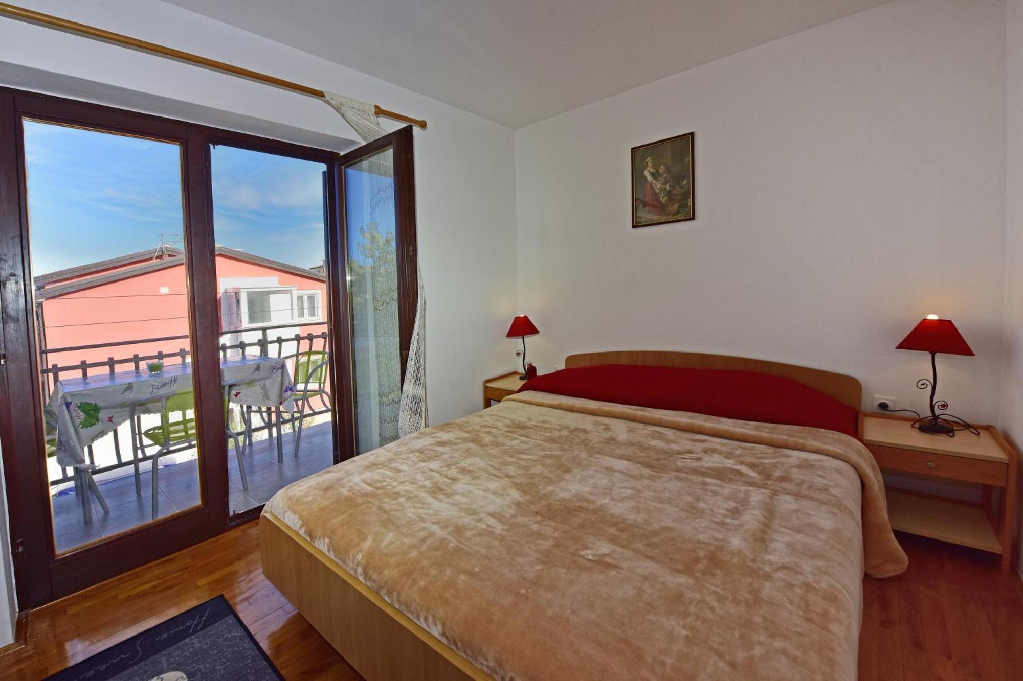 Apartament Tina