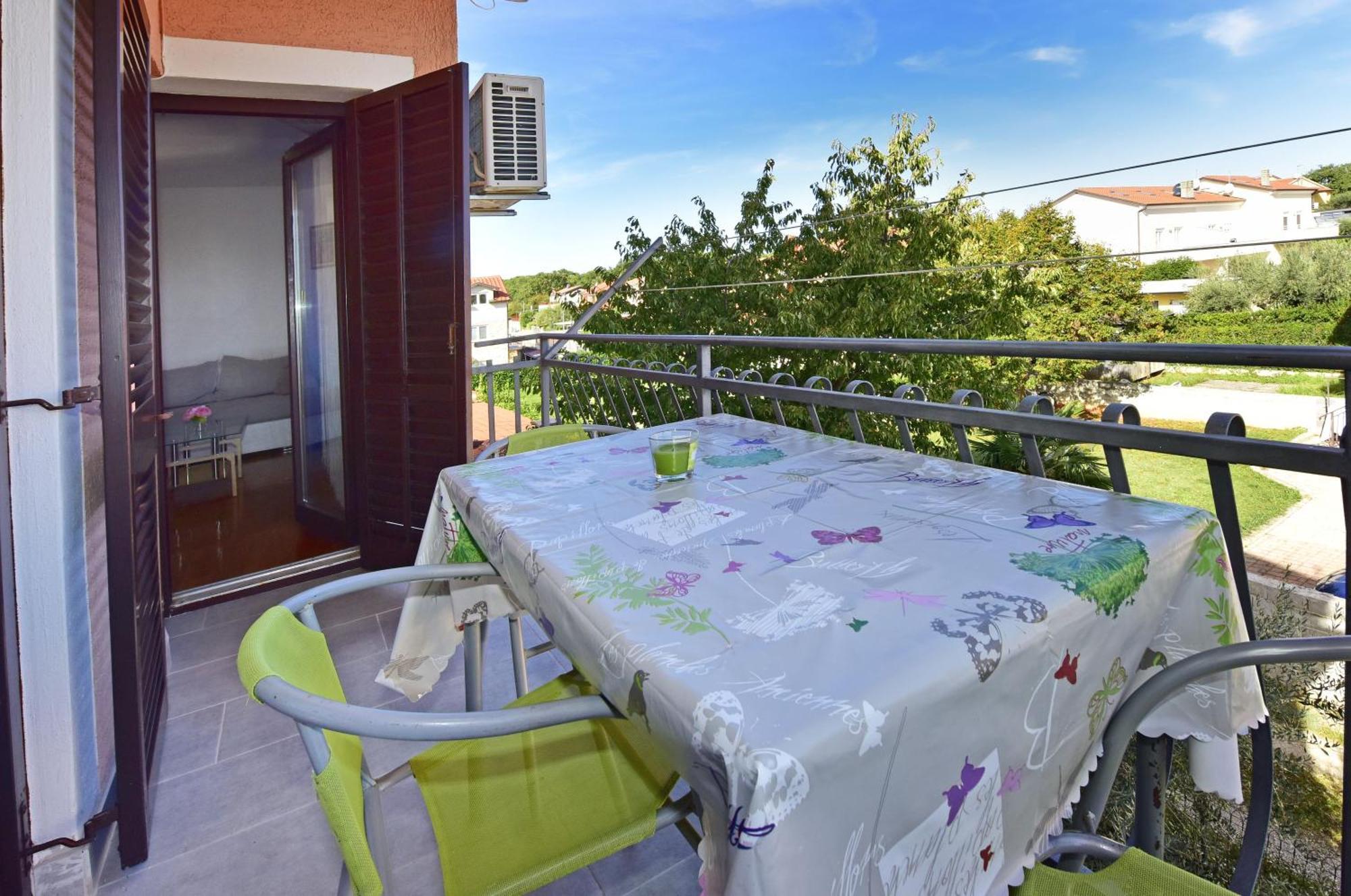 Tina Apartmán